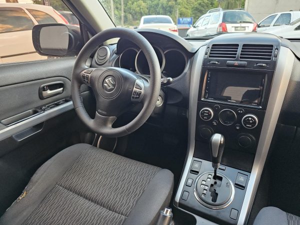 Suzuki - Grand Vitara 2.0 16V 4x2 - Image 9